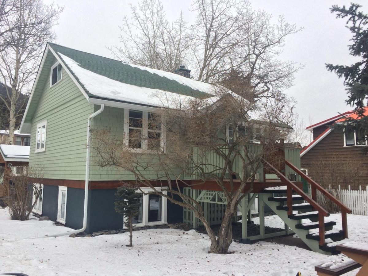 Banff Beaver Cabins Exterior photo