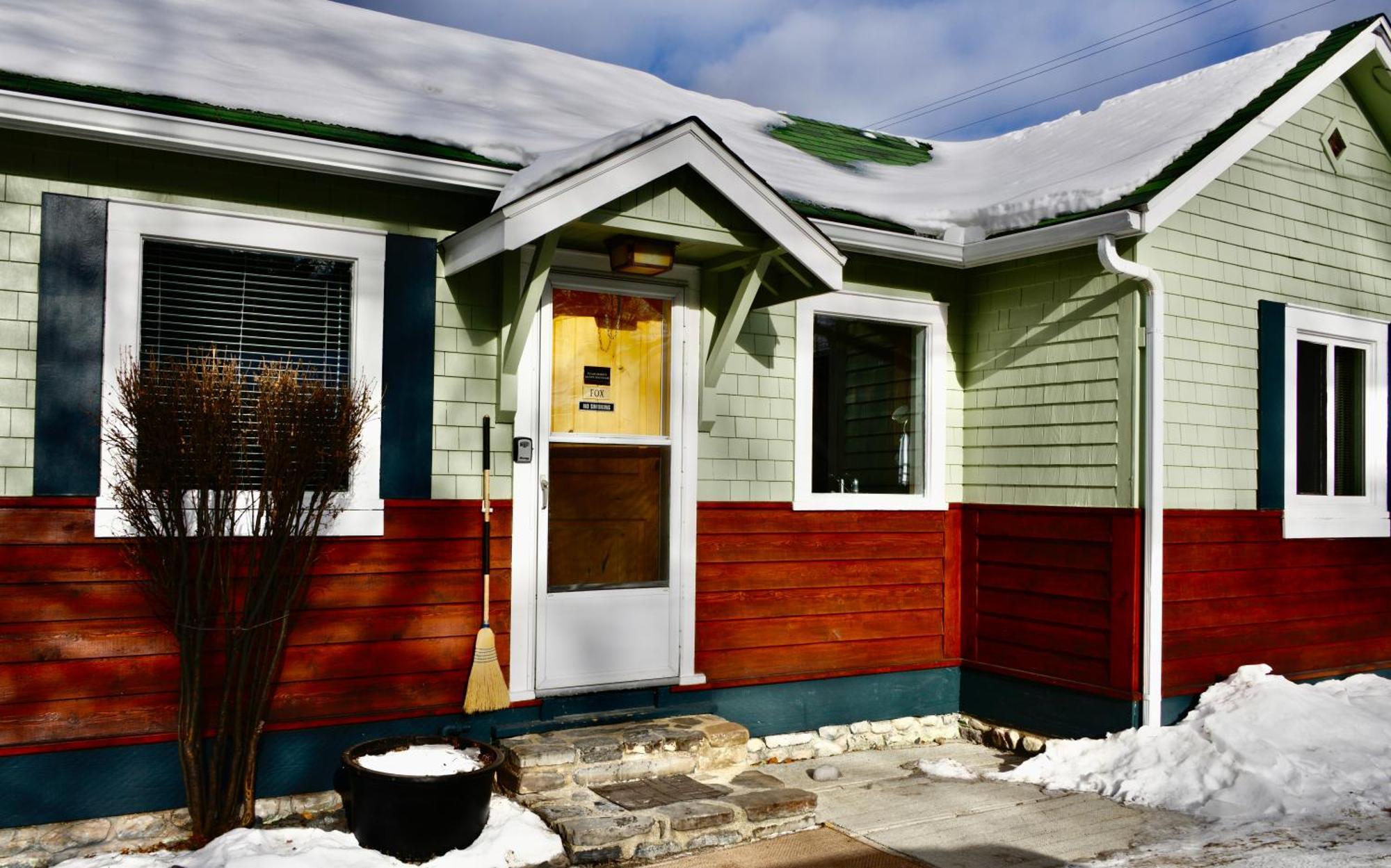 Banff Beaver Cabins Exterior photo